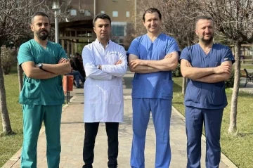 Dünyada En Az İzle Yapılan Rahim Kanseri Cerrahisi Diyarbakır'da Gerçekleştirildi