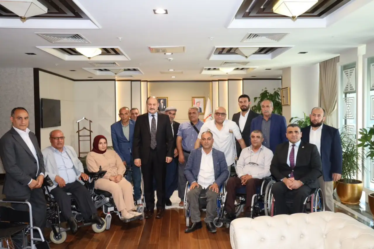 Engelli Dernek Başkanlarından Başkan Gülpınar'a Anlamlı Ziyaret