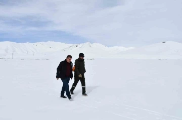 Faraşin Yaylası'nda Besicilere Ulaşan Veteriner Ekip: Karlı Dağları Aştılar