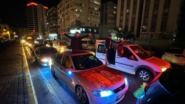 Galatasaray - Fenerbahçe Maçı Sonrası Taraftarlar Konvoy Oluşturdu