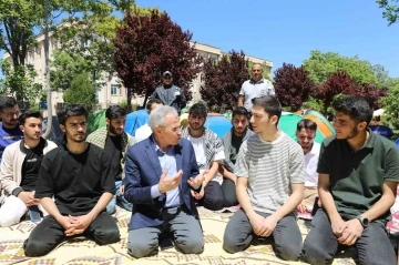 GAÜN'de Öğrenciler Gazze'ye Destek İçin Seslerini Yükseltti