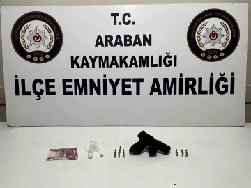 Gaziantep Araban'da Nefes Kesen Kovalamaca: Uyuşturucu ve Silah Ele Geçirildi