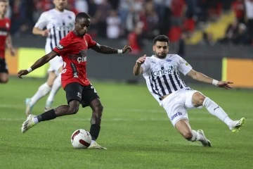 Gaziantep FK ile Kasımpaşa Arasında Nefes Kesen Mücadele
