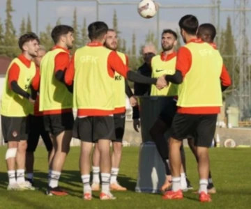 Gaziantep FK'nın Antalyaspor Maçı Hedefi: Puan veya Puanlarla Dönüş