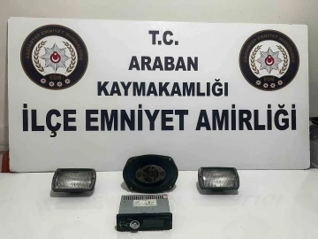 Gaziantep'te Araban İlçesinde Otomobil Hırsızlığı Yapan 2 Şüpheli Suçüstü Yakalandı