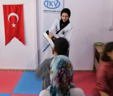 Gaziantep'te Depremzede Milli Tekvandocu: Sporla Yeniden Hayata Tutunuyor!