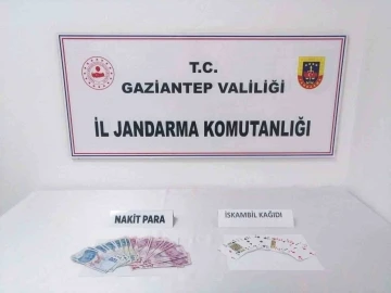 Gaziantep'te Kumar ve Bahis Operasyonu: &quot;Mengene&quot; Baskınında 10 Kişi Yakalandı