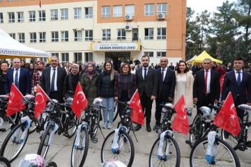 Gaziantep'te Öğretmenlere Bisiklet Dağıtımı Devam Ediyor