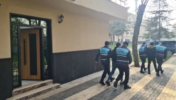 Gaziantep'te Şafak Vakti Terör Operasyonu: 2 Terörist Yakalandı