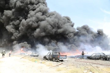 Gaziantep'te Tarım İşletmesinde Büyük Yangın: Zarar Büyük, Can Kaybı Yok