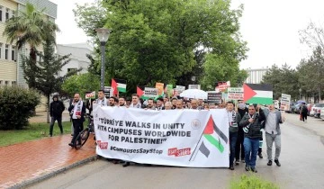 Gaziantep Üniversitesi Öğrencilerinden ABD'deki Filistin Eylemlerine Destek Yürüyüşü