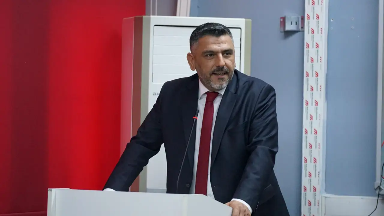 Geleceğin Gazetecileriyle Kariyer Yolculuğu: GGC Başkanı Bozarslan Gen&ccedil;lerle Buluştu!