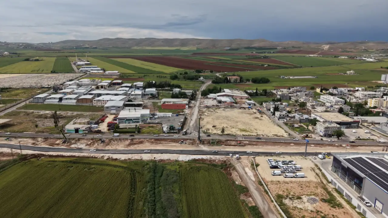 G&ouml;beklitepe Kavşağı'nda Trafiğe 'Nefes Aldıran' &Ccedil;&ouml;z&uuml;m