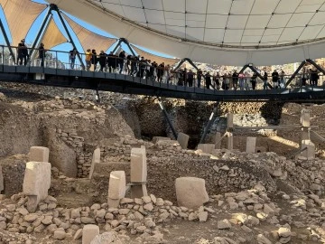 Göbeklitepe: Tarihin Sıfır Noktası Ziyaretçi Akınına Uğradı