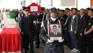 Görevi Başında Kalp Krizi Geçiren Jandarma Uzman Çavuş Son Yolculuğuna Uğurlandı