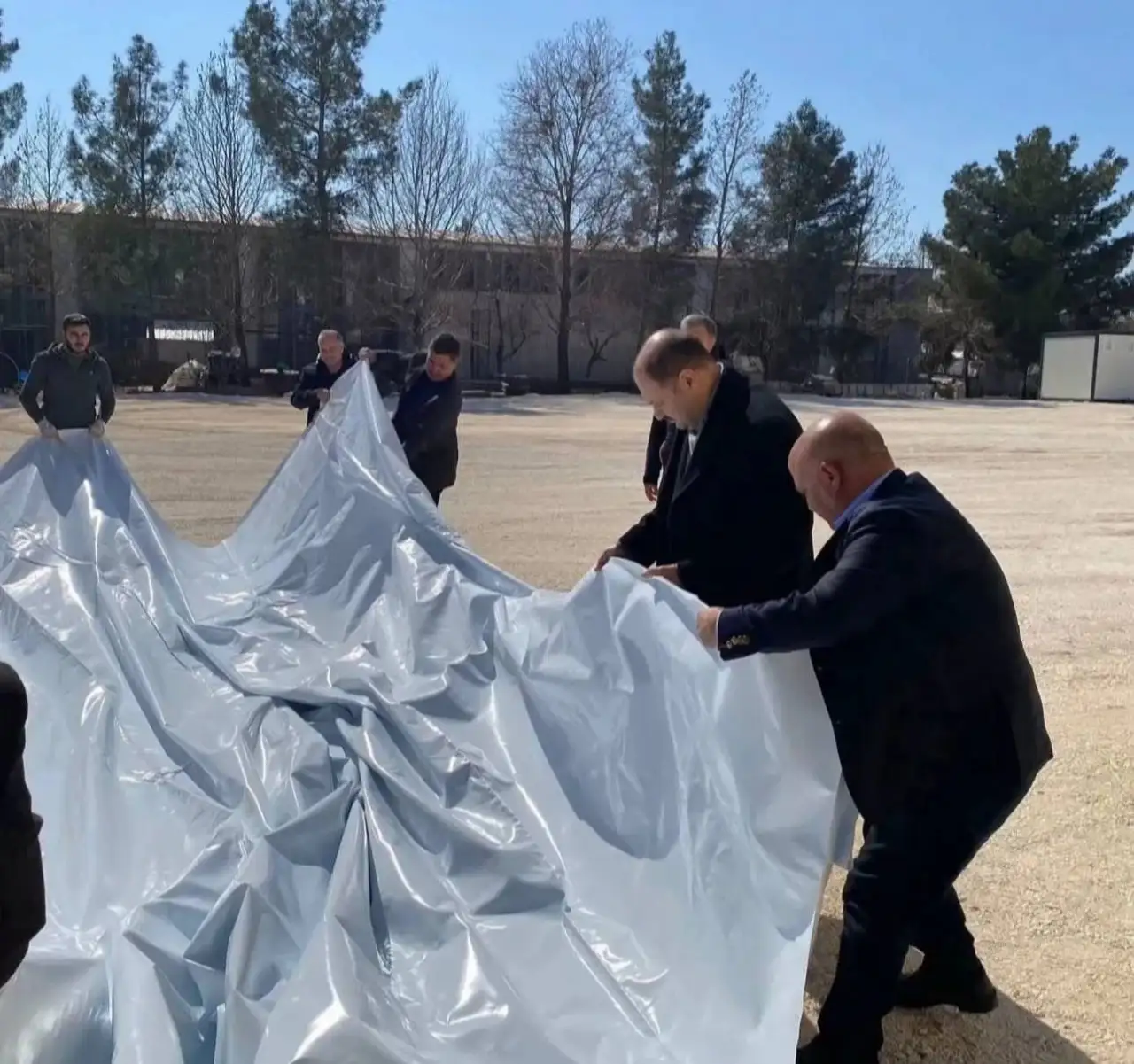G&uuml;lpınar Ailesi ve Karacadağ G&ouml;n&uuml;ll&uuml;lerinin Adıyaman&rsquo;da Kardeşlik ve İyilik Seferberliği