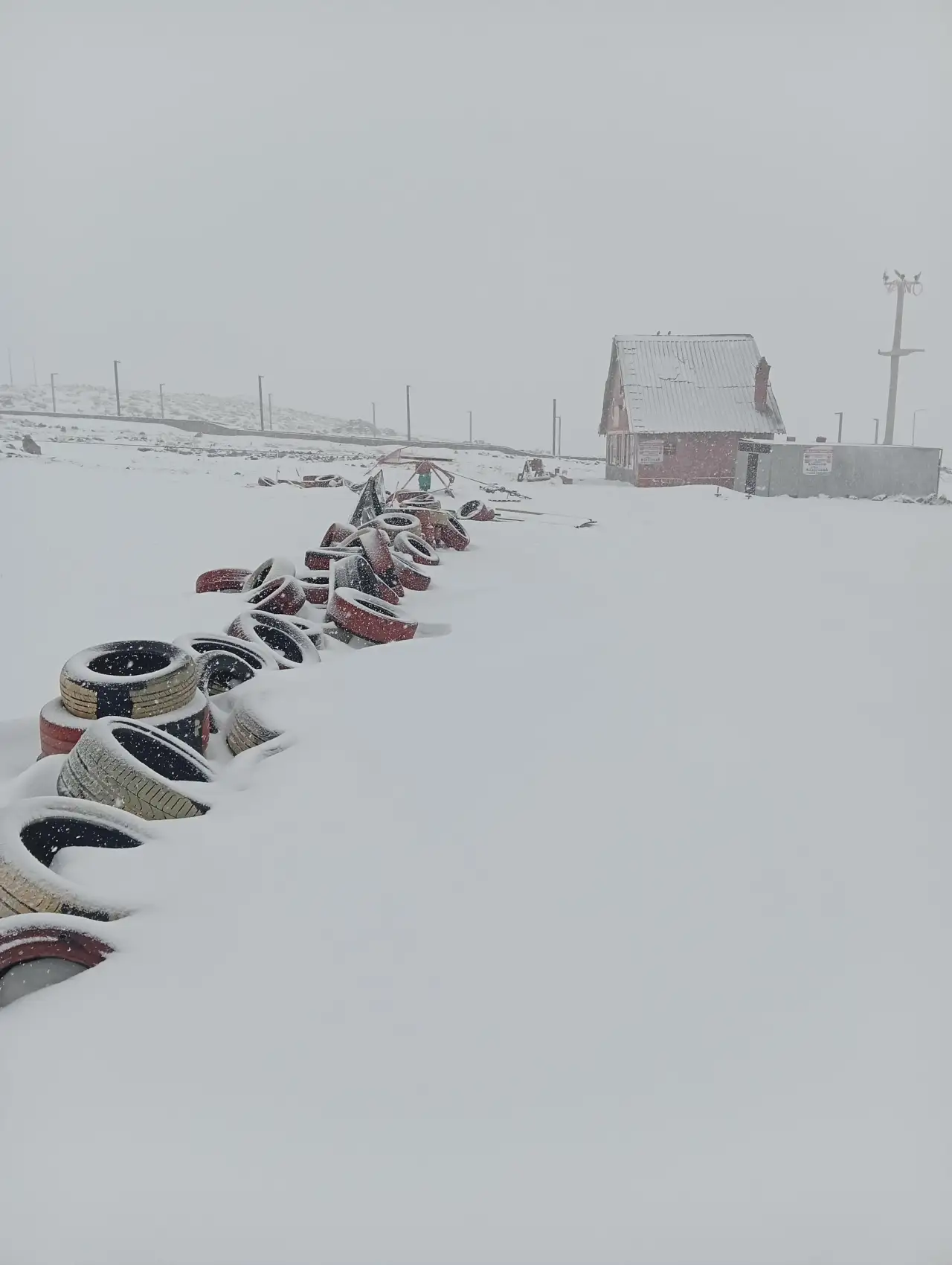 G&uuml;neydoğu&rsquo;nun Zirvesinde Olan Karacadağ&rsquo;da Mart Karı Heyecanı!