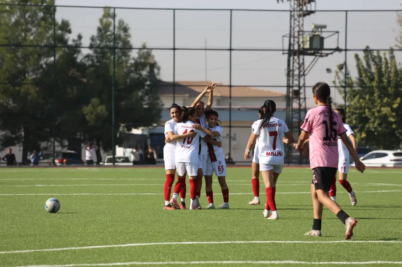 “Hakemle Anlaştık” İddiası Ortalığı Karıştırdı: Siverek Kadın Spor Kulübü Sahada Cevabını Verdi