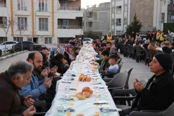Haliliye’de Ramazan Bereketi İftar Sofrasıyla Yaşatılıyor