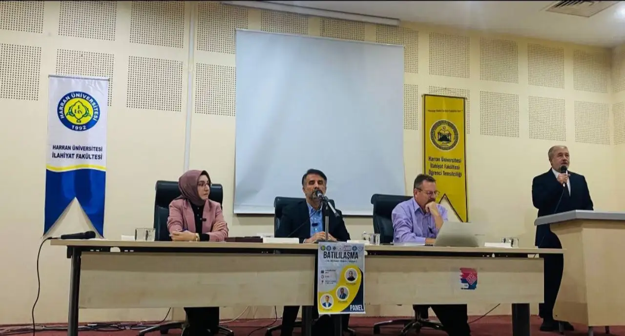 Harran Üniversitesi’nde “Batılılaşma” Paneli