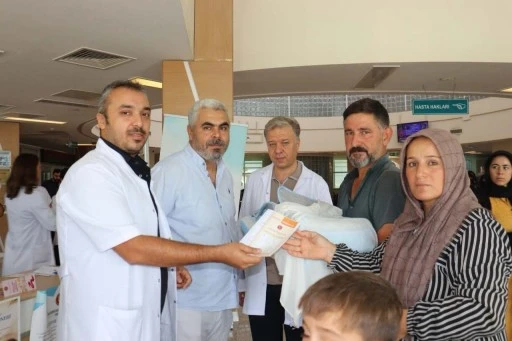 HR&Uuml; Hastanesi&rsquo;nde Anne S&uuml;t&uuml; İ&ccedil;in Farkındalık Seferberliği