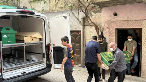 İki Gündür Kayıp Olan Şahıs Evinde Ölü Bulundu