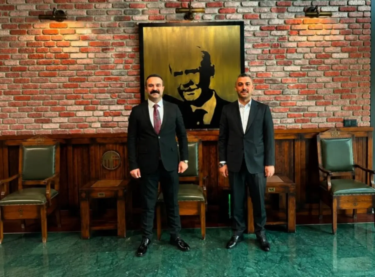 İş İnsanı Hasan İzol&rsquo;dan Ankara&rsquo;da Anlamlı Ziyaret