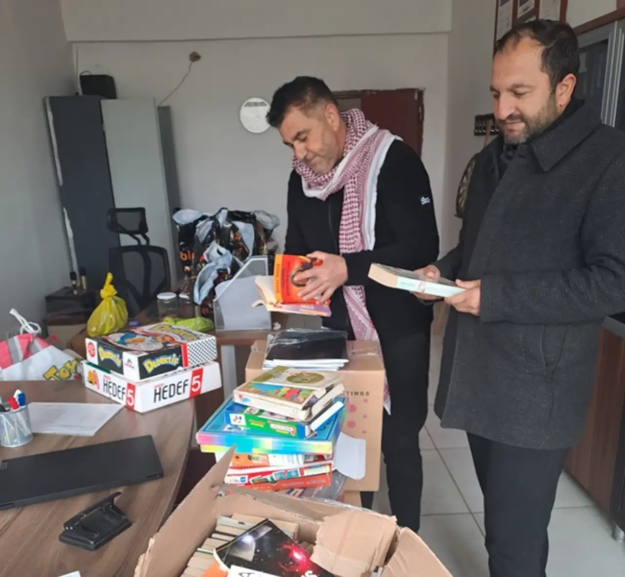 İstanbul&rsquo;dan Siverek&rsquo;e G&ouml;n&uuml;l K&ouml;pr&uuml;s&uuml;: Eğitimci Arzu Kılı&ccedil; Dağbakan&rsquo;dan Anlamlı Bağış