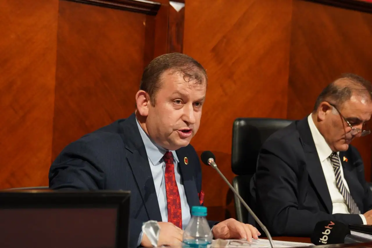 İstanbul Yerel Y&ouml;netiminde Tarihi D&ouml;neme&ccedil;: Muhtarlar İlk Kez İBB Meclis K&uuml;rs&uuml;s&uuml;nde