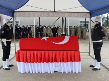 Kalp Krizi Sonucu Hayatını Kaybeden Polis Memurunun Cenazesi Memleketine Uğurlandı