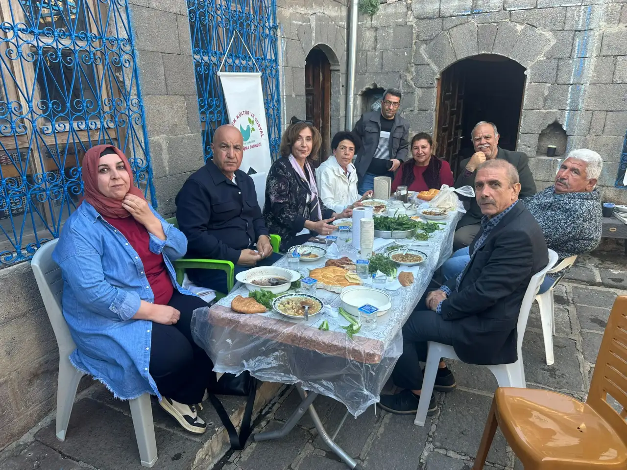 Karacadağ&rsquo;ın Şifa Hazinesi: Siverek Sofralarının Vazge&ccedil;ilmez Milli Yemeği  Kenger-ı Kella