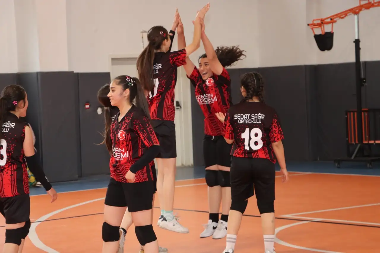 Karak&ouml;pr&uuml;&rsquo;de Filenin Gen&ccedil; Sultanları ve Efeleri Sahne Alıyor