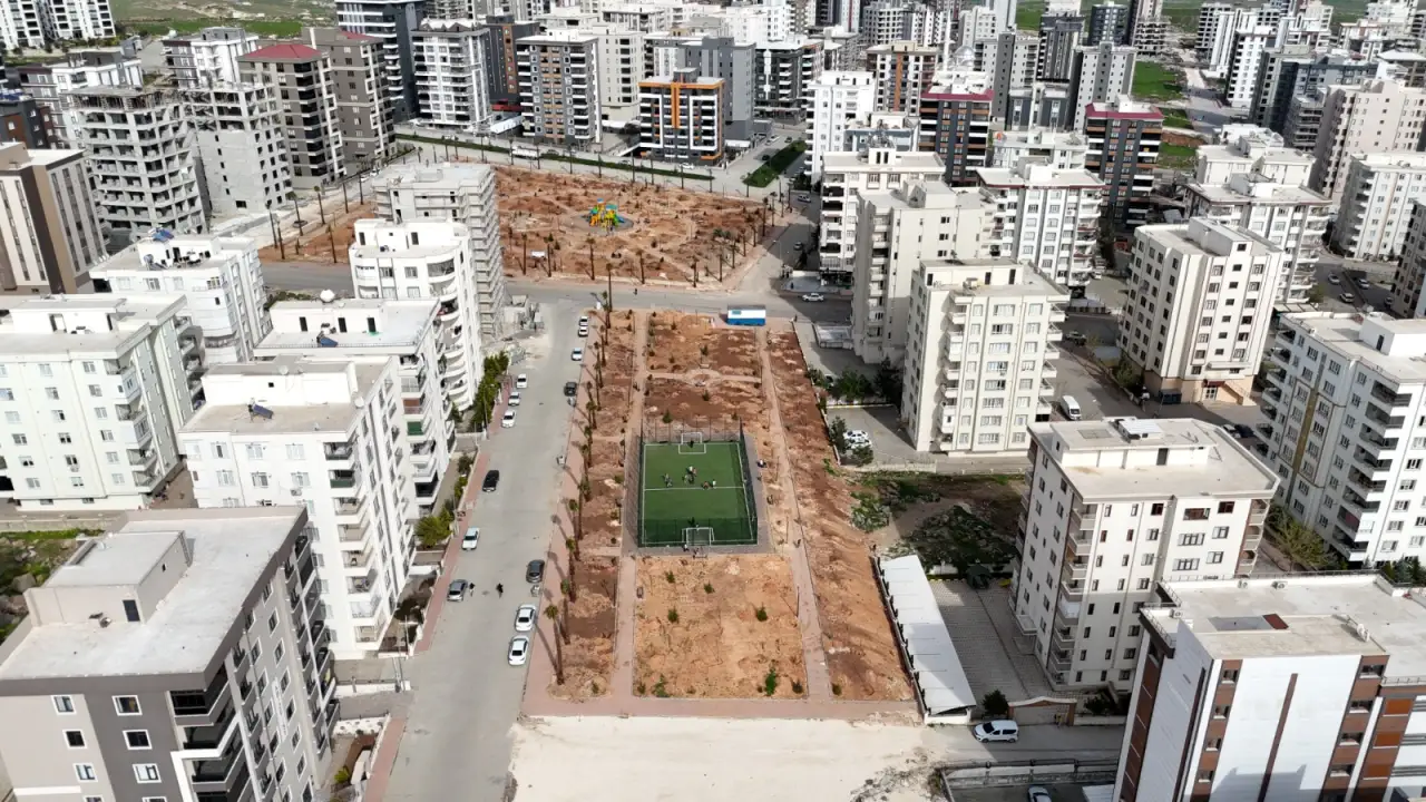 Karak&ouml;pr&uuml;&rsquo;de Yeşil Atılım: Alibaba ve Doğukent Mahallelerine &Uuml;&ccedil; Yeni Yaşam Alanı!