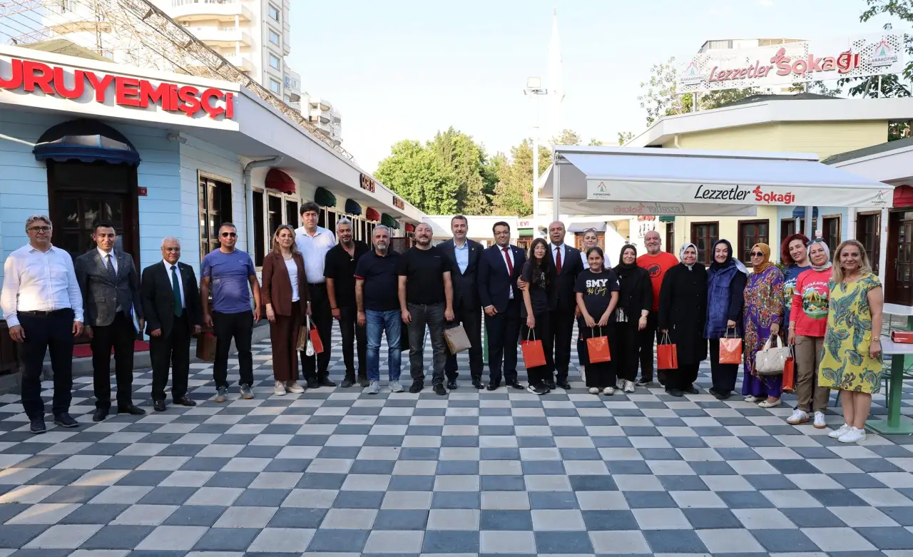 Karak&ouml;pr&uuml;'de Yeşil Gelecek İ&ccedil;in G&uuml;&ccedil; Birliği: Başkan &Ccedil;ift&ccedil;i ve STK'lar Omuz Omuza