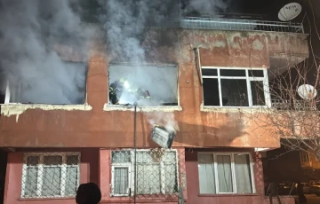 Kayseri'de Dairede Çıkan Yangın İtfaiye Tarafından Söndürüldü