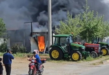 Konteyner Yangını Büyük Panik Yarattı