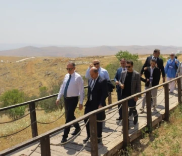 Kültür ve Turizm Bakan Yardımcısı Yazgı, Göbeklitepe'yi Ziyaret Etti