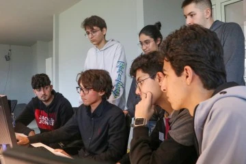 Liseli Öğrenci Türküleri Dijitalleştiriyor: Yöresel Ezgiler Çevrimiçi Ortamda