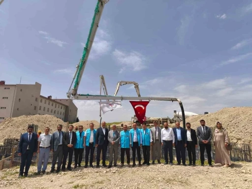 Manevi Yatırıma İlk Adım: Hafızlık ve Kur’an Kursunun Temeli Dualarla Atıldı