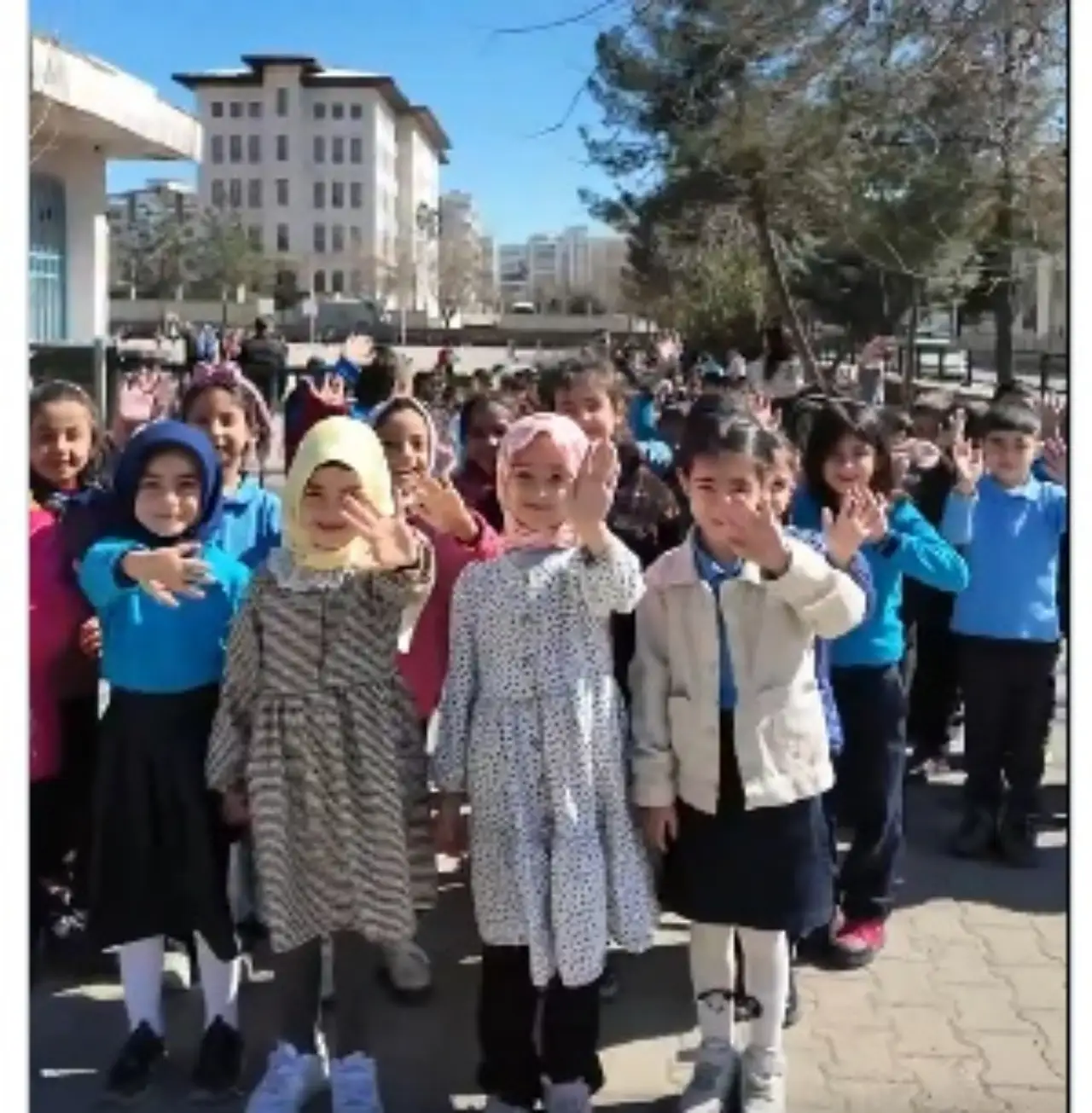 Manevi Yolculuk: Siverekli Miniklerin "Maarifin Kalbinde Ramazan" Cami Ziyareti
