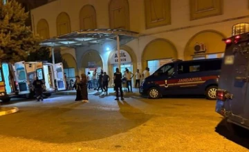 Mardin'de Başından Silahla Vurulan Genç Hastaneye Kaldırıldı: Gizemli Olayın Ardında Ne Var?