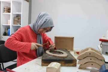 Mardin'de Kadınlar Kendi Geleceklerini Şekillendiriyor: ADEM Kurslarıyla Yeni Bir Başlangıç