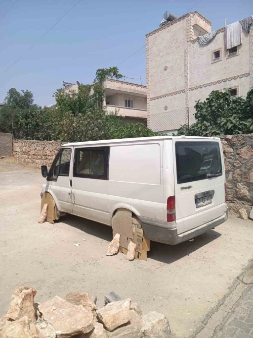 Mardin'de Kavurucu Sıcağa Karşı İlginç Önlem 