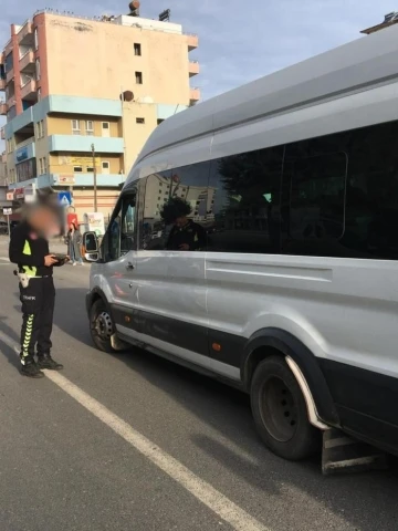 Mardin'de Okul Çevreleri ve Servis Araçları Denetlendi