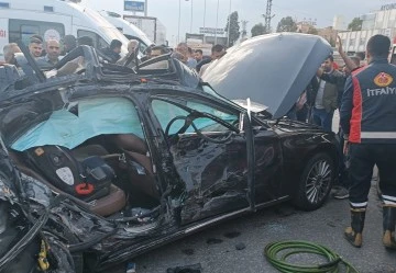 Mardin'de Tır ile Otomobil Çarpışması: 1 Ölü, 4 Yaralı
