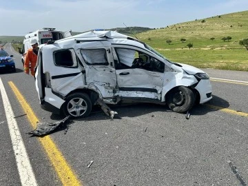 Mardin'de Trafik Kazası: 11 Kişi Yaralandı