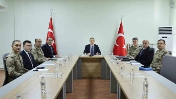 Mardin Valisi Akkoyun'dan Midyat'ta Kritik Güvenlik Toplantısı