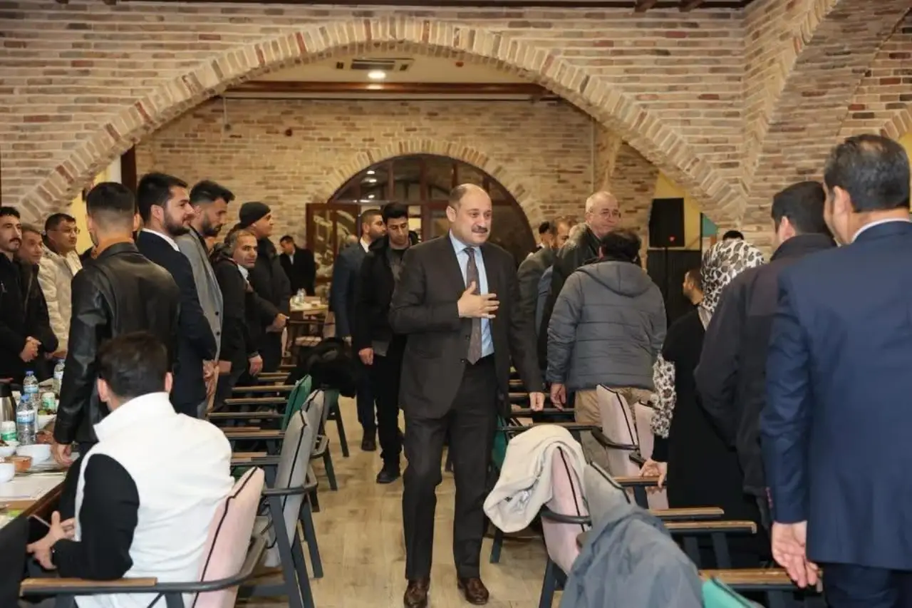 Medya ve Siyasetin G&ouml;n&uuml;l Sofrası: Başkan G&uuml;lpınar Basın Emek&ccedil;ileriyle İftarda Buluştu