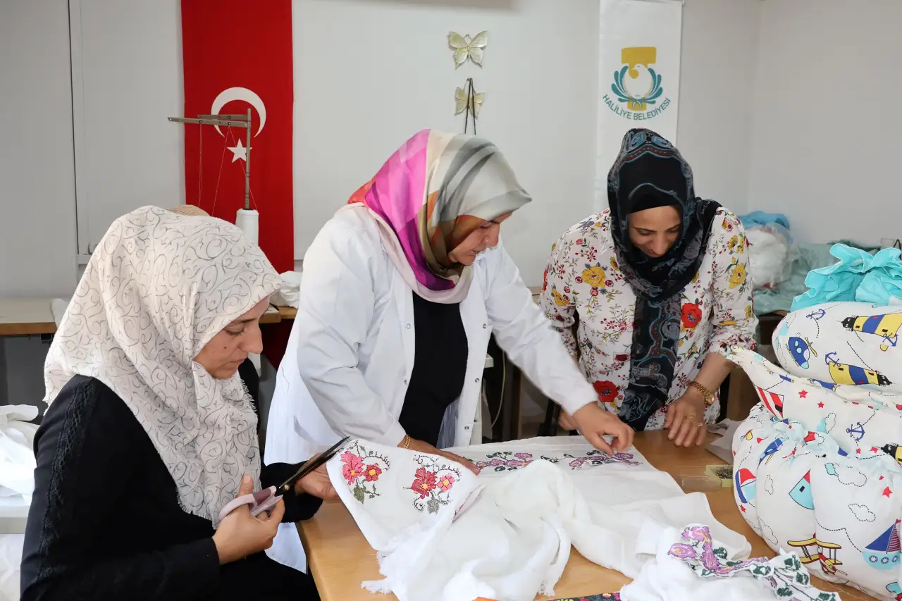 Millet Evleri Kadınların Eğitim, &Uuml;retim ve Sosyalleşme Merkezi Oldu