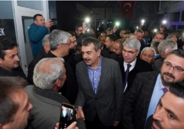 Milli Eğitim Bakanı Tekin, Osmaniye'de Sahur Programına Katıldı